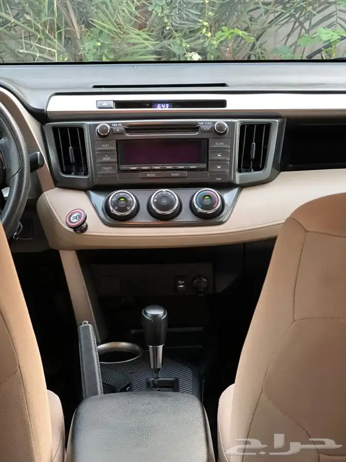 ((تم البيع )) تويوتا راف فور مخزن RAV4 2015 35