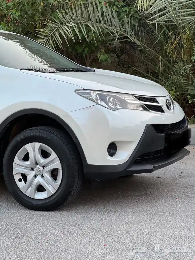 ((تم البيع )) تويوتا راف فور مخزن RAV4 2015 7