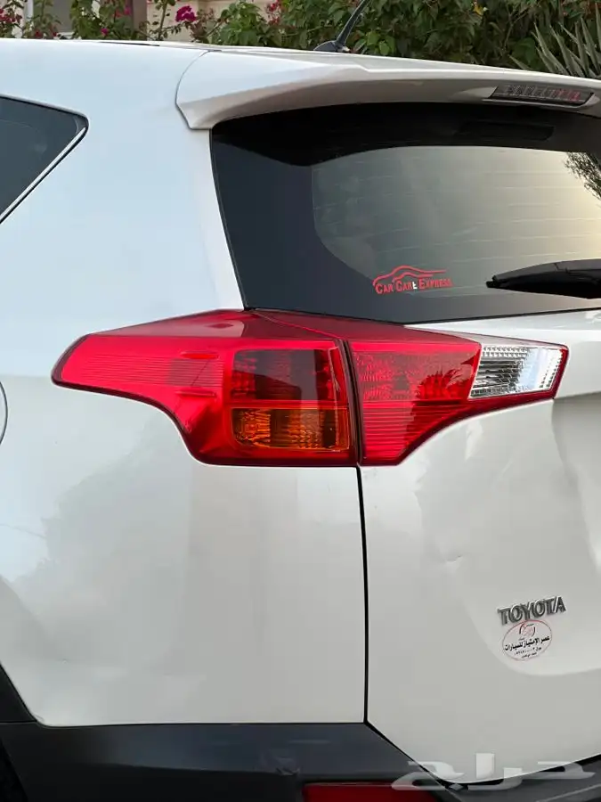 ((تم البيع )) تويوتا راف فور مخزن RAV4 2015 16