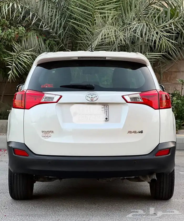 ((تم البيع )) تويوتا راف فور مخزن RAV4 2015 18