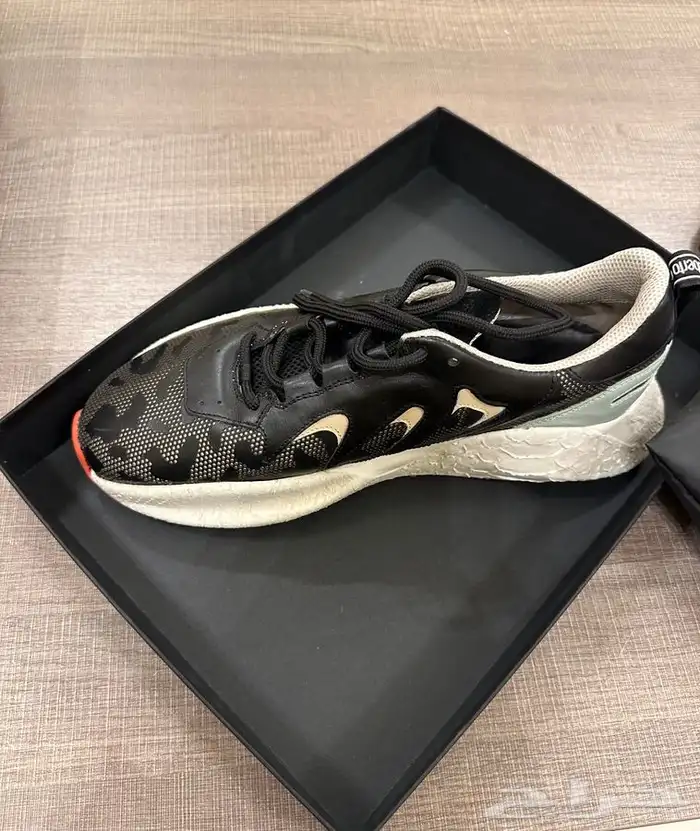 جزمات روبرتو ك الي أصليه 2