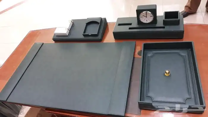 اطقم مكتبية جلدية 4