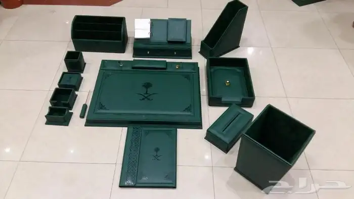 اطقم مكتبية جلدية 25