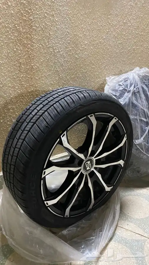 للبيع جنوط ميني كوبر مع كفرات اطلس 0