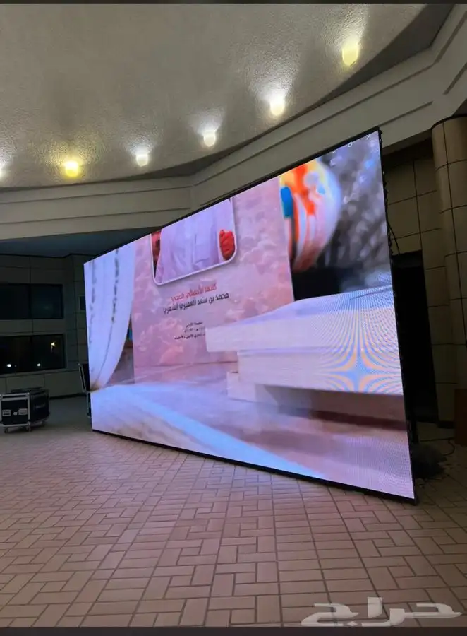 تاجير شاشات عرض عملاقه طوليه وعرضيه وتاتش استيجات مسارح اضا 0