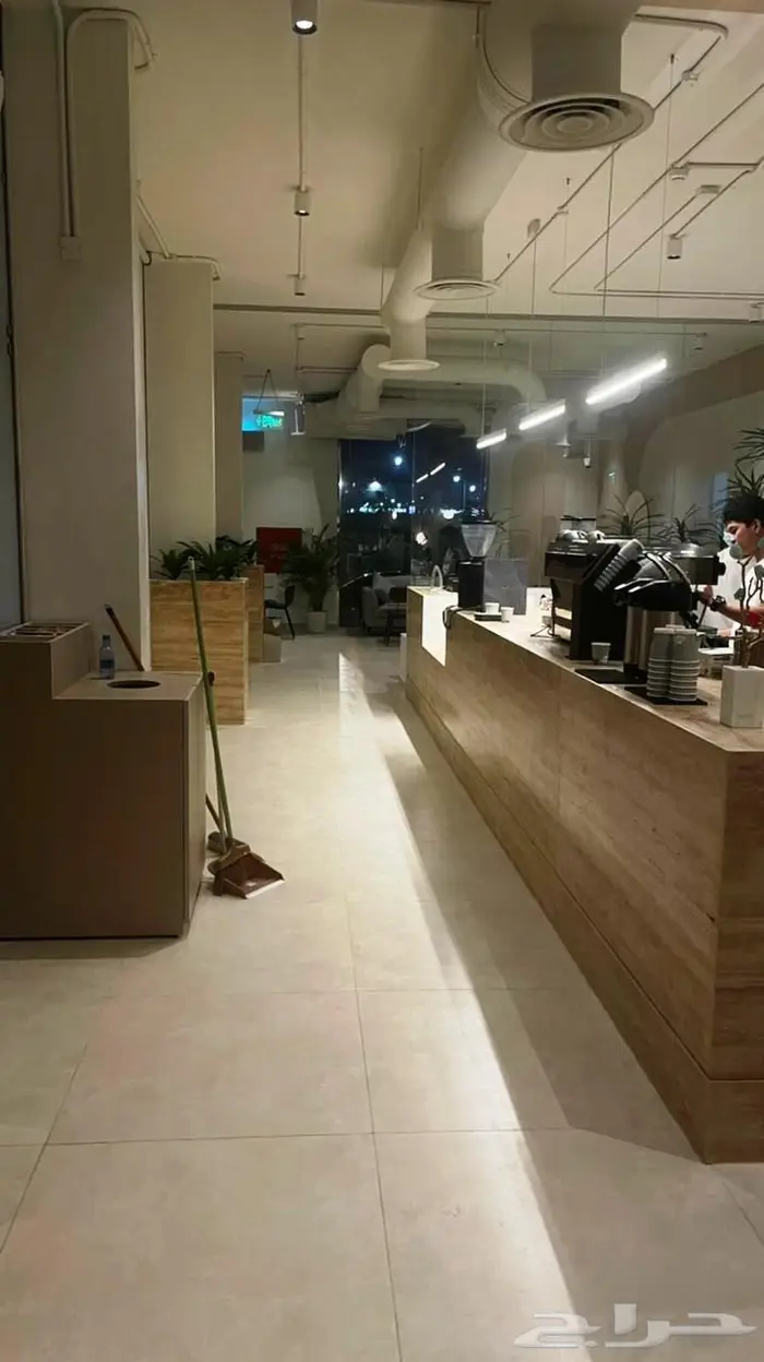 مقاول تنفيذي كل انواع الديكورات للمحلل التجاري 10