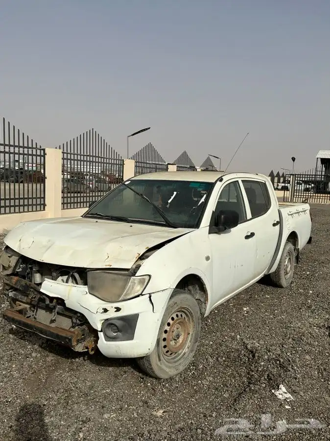 ميتسوبيشي L200 قطع غيار تشليح 2010 1