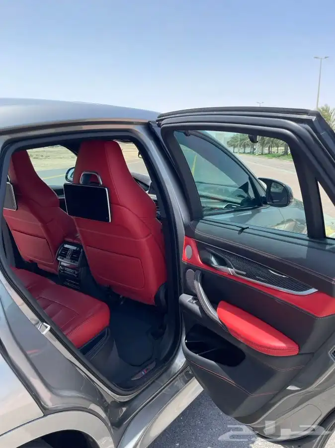 للبيع BMW X6 M موديل 2019   أعلى فئة وأداء 21