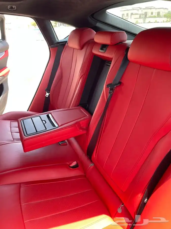 للبيع BMW X6 M موديل 2019   أعلى فئة وأداء 25