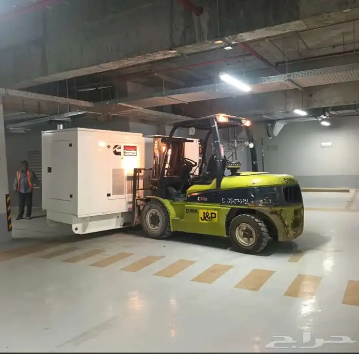 فور كلفت رافعة شوكية كرينات ونش بانواعها 13