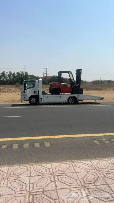 سطحه نقل. جميع سيارات مصدومة 0