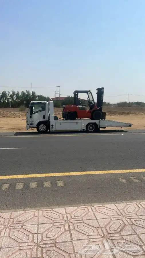 سطحه نقل. جميع سيارات مصدومة 0