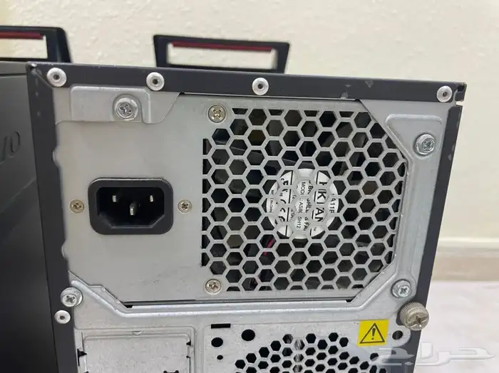 كمبيوتر لينوفو قوي جدا معالج i5 7