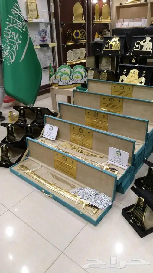 دروع تذكارية نجمة سيف سيوف هدايا تخرج ضباط كليه عسكرية 65