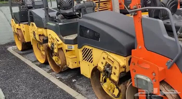 رصاصة Roller للإيجار مقاس 120 ومعدات اخرى بسائق او بدون 12