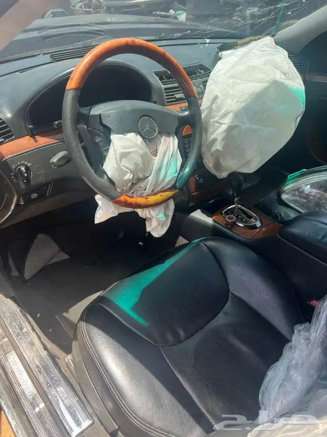 قطع غيار تشليح مرسيدس فياقرا s350 موديل 2004 - 2006 5