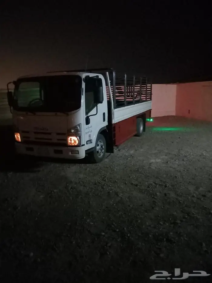 دينه خمسه متر لنقل العفش داخل المدينه وخارجها 0