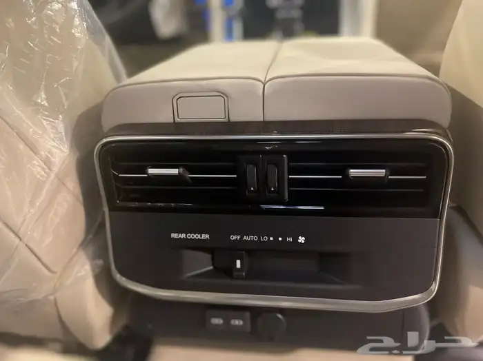 لاندكروزر جى اكس ار 4 بنزين 2025 8