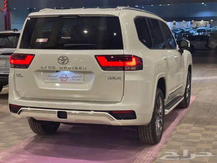 لاندكروزر جى اكس ار 4 بنزين 2025 2