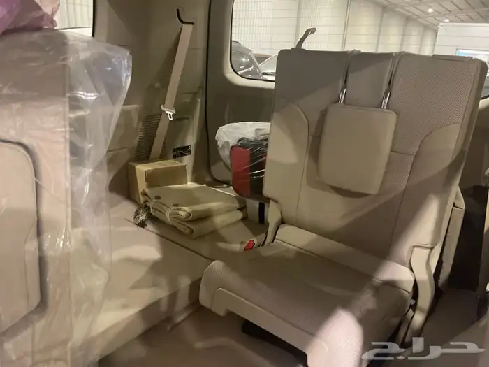 لاندكروزر جى اكس ار 4 بنزين 2025 19