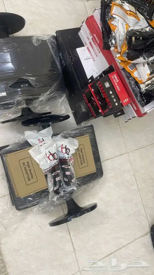 كمبيوتر ديل4 رام مع 256SSD السريع جدا مع شاشة وقطعة واي فاي 14