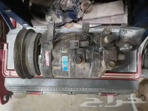 قطع غيار نيسان سيارة رياضيه وارد اليبان 29