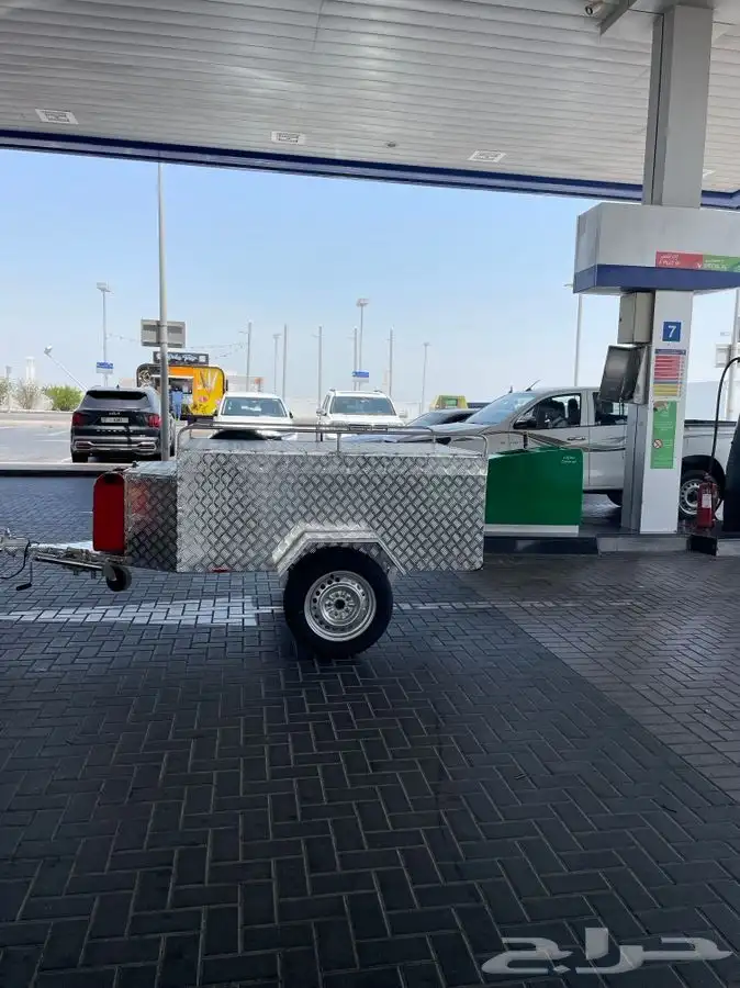 قلص ( مقطورة ) حديد ملبس المنيوم عرض اليوم الوطني 2