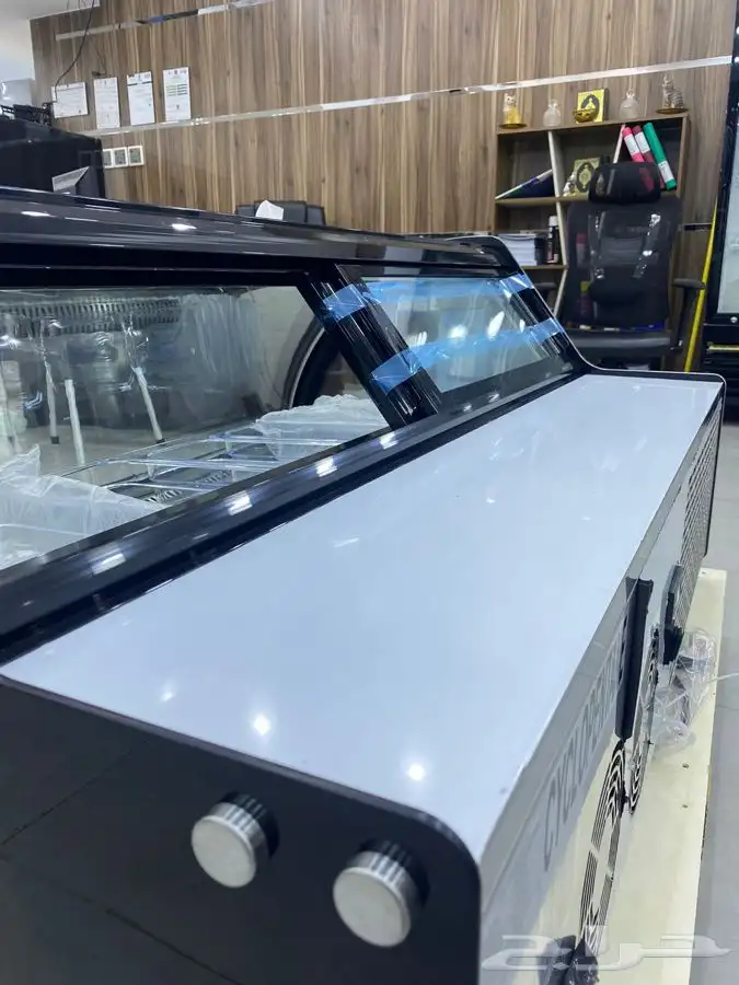 فريزر آيسكريم أعلى الكاونتر بصحون 7