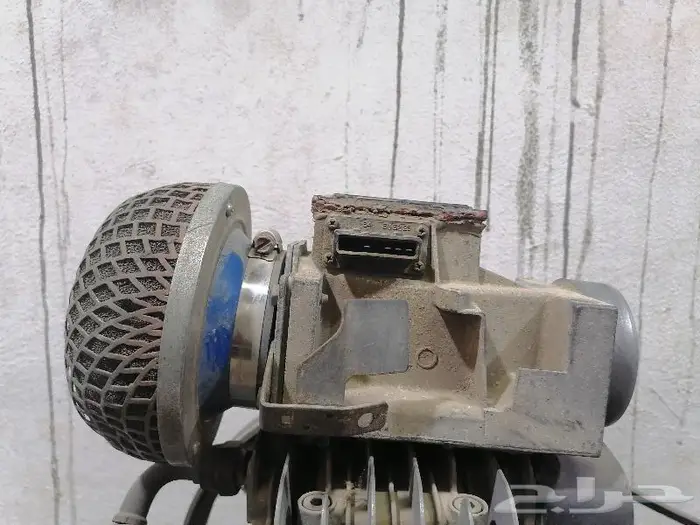 قطع غيار نيسان سيارة رياضيه وارد اليبان 2