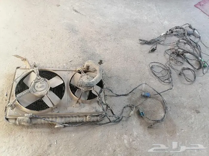قطع غيار نيسان سيارة رياضيه وارد اليبان 12