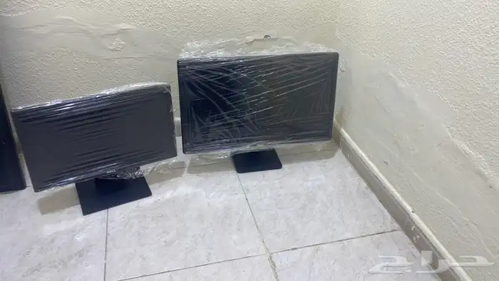 كمبيوتر ديل4 رام مع 256SSD السريع جدا مع شاشة وقطعة واي فاي 7