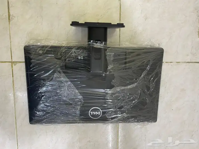 كمبيوتر ديل4 رام مع 256SSD السريع جدا مع شاشة وقطعة واي فاي 8