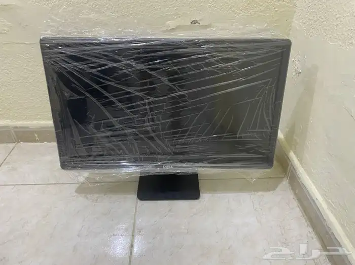 كمبيوتر ديل4 رام مع 256SSD السريع جدا مع شاشة وقطعة واي فاي 9