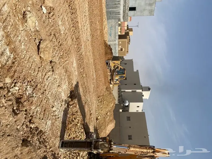 مقاول حفر وترحيل بوكلين 1