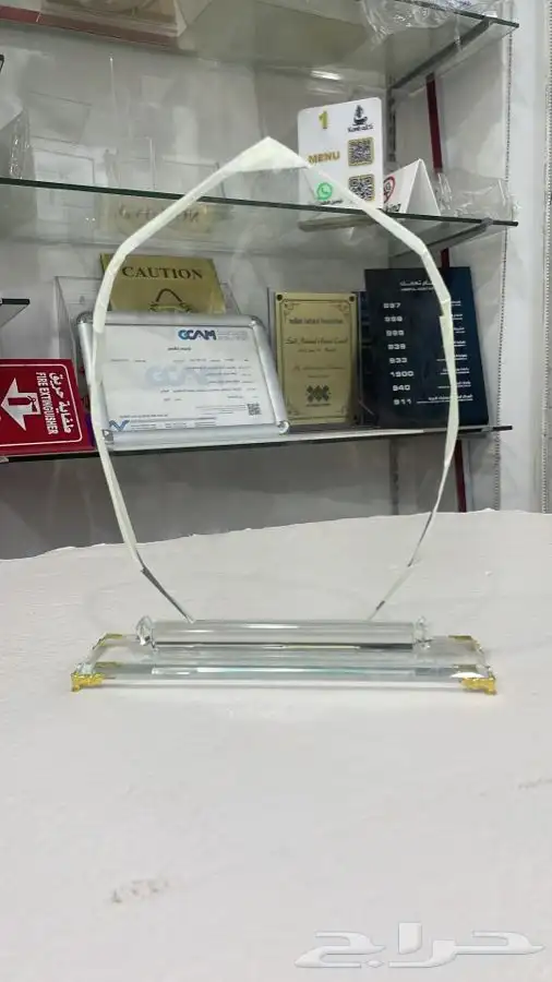 طباعة دروع أقلام لوحات تعريفية لوحات مكاتب اختام كروت دروع 20