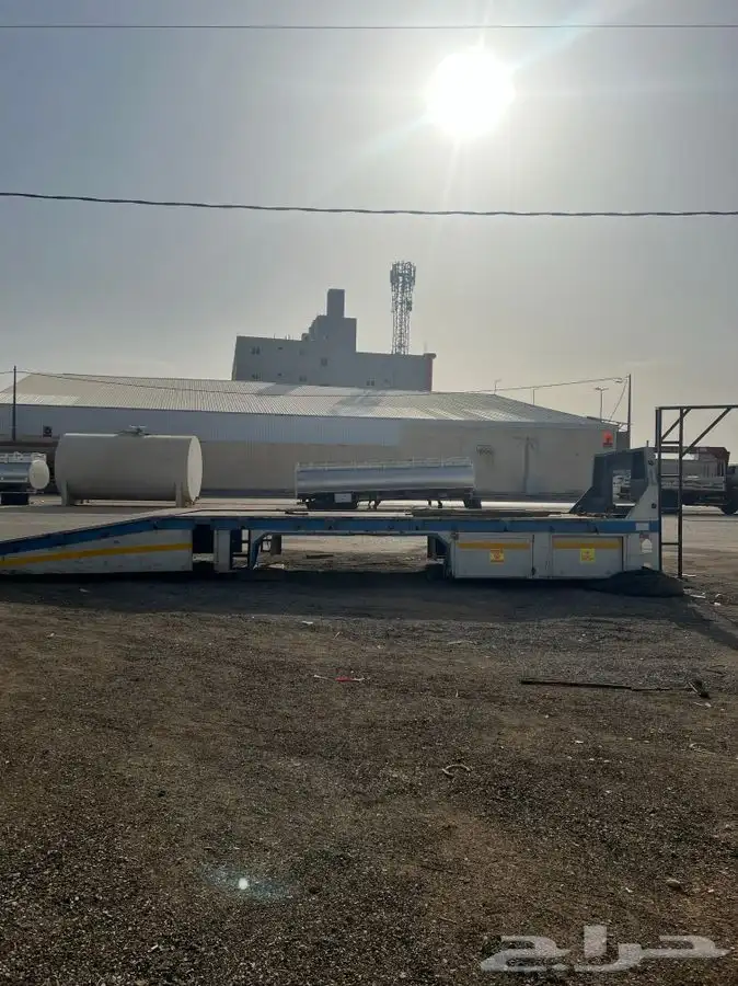 سطحه للبيع 2