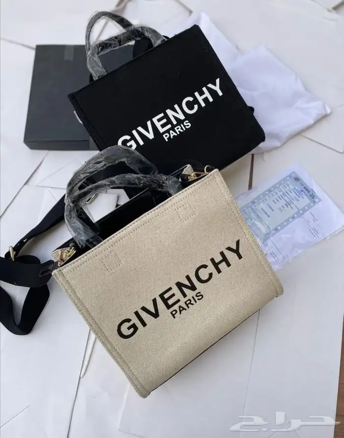 عرض شنطة ب 150  عرض 3 شنط 270 ريال 34