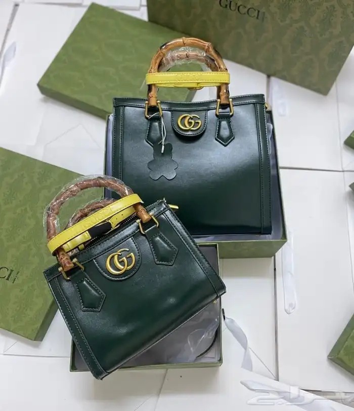 عرض شنطة ب 150  عرض 3 شنط 270 ريال 8