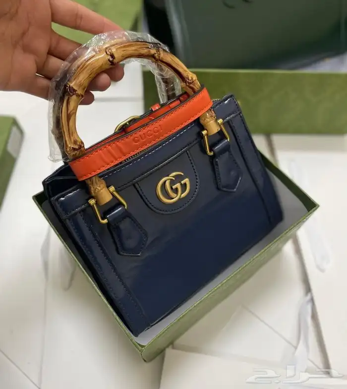 عرض شنطة ب 150  عرض 3 شنط 270 ريال 5