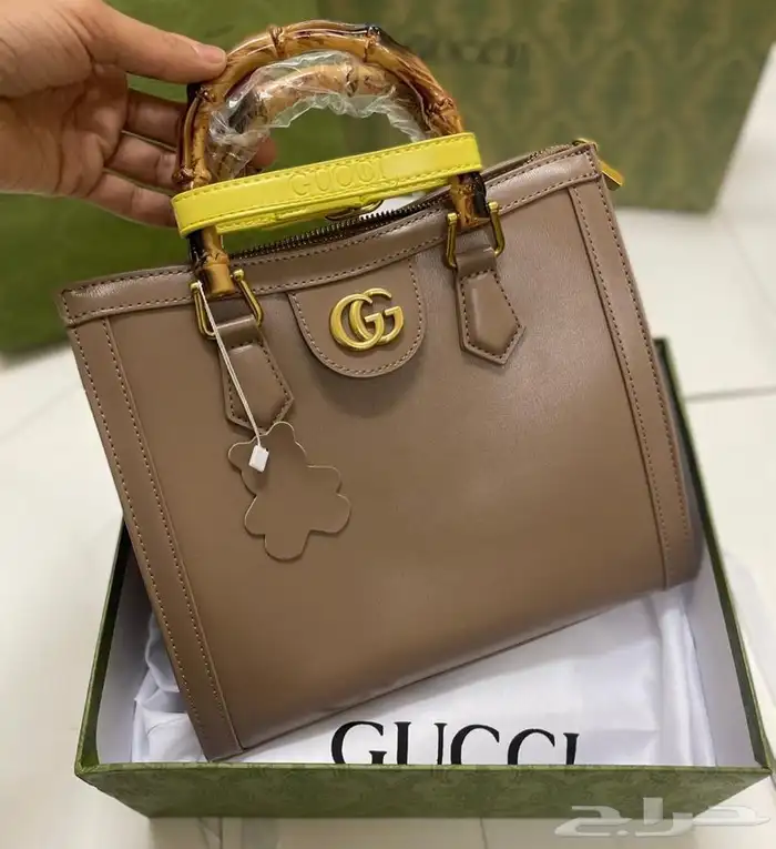 عرض شنطة ب 150  عرض 3 شنط 270 ريال 10