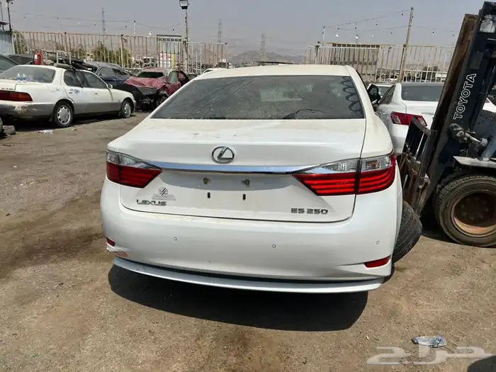 لكزسEs250تشليح وقطع غيار لكزس 0