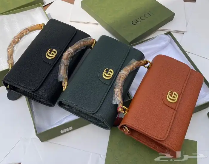 عرض شنطة ب 150  عرض 3 شنط 270 ريال 35