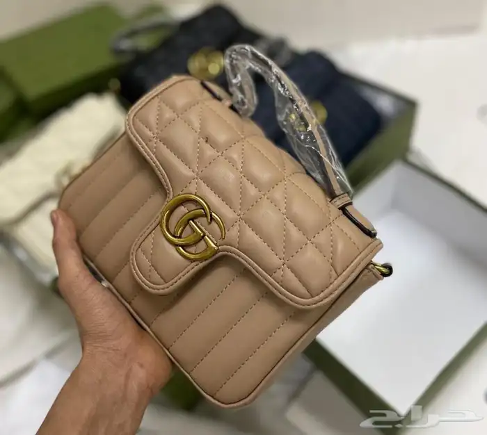 عرض شنطة ب 150  عرض 3 شنط 270 ريال 19