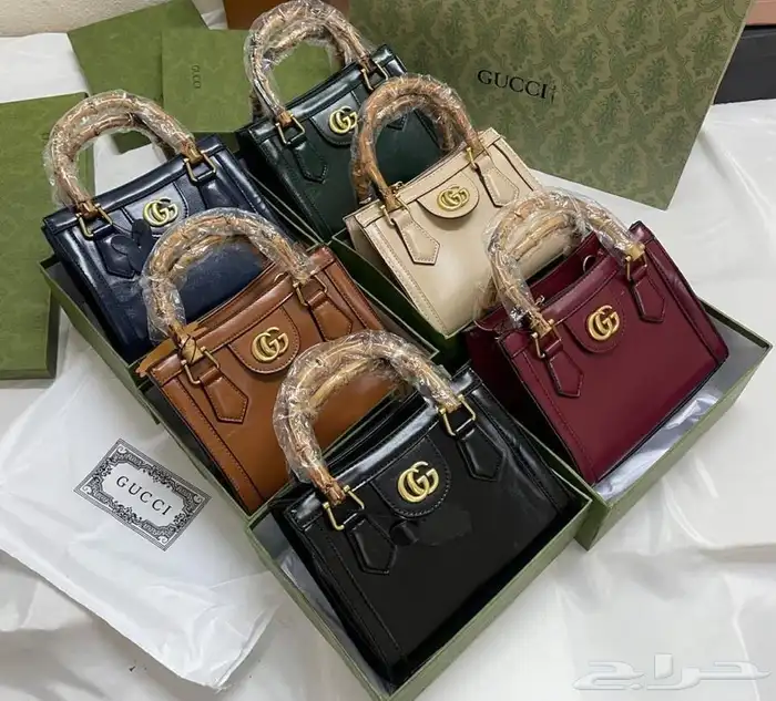 عرض شنطة ب 150  عرض 3 شنط 270 ريال 12