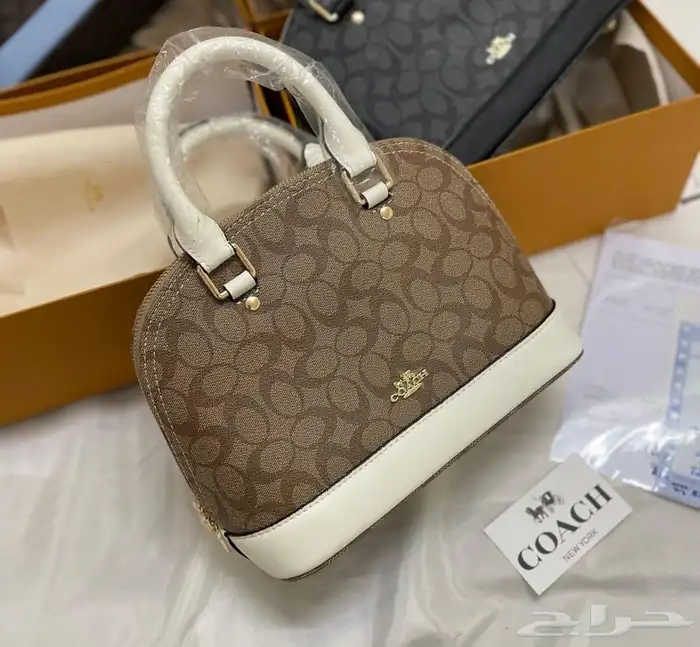 عرض شنطة ب 150  عرض 3 شنط 270 ريال 24