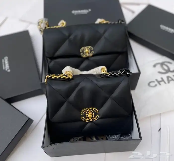 عرض شنطة ب 150  عرض 3 شنط 270 ريال 27