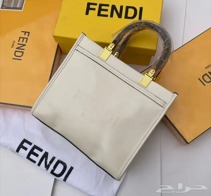 عرض شنطة ب 150  عرض 3 شنط 270 ريال 39