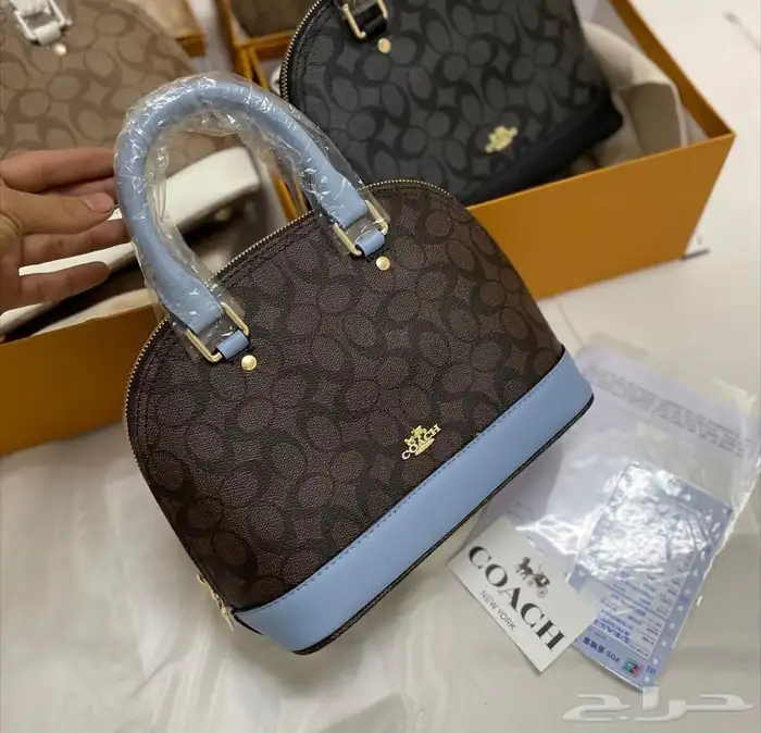 عرض شنطة ب 150  عرض 3 شنط 270 ريال 23