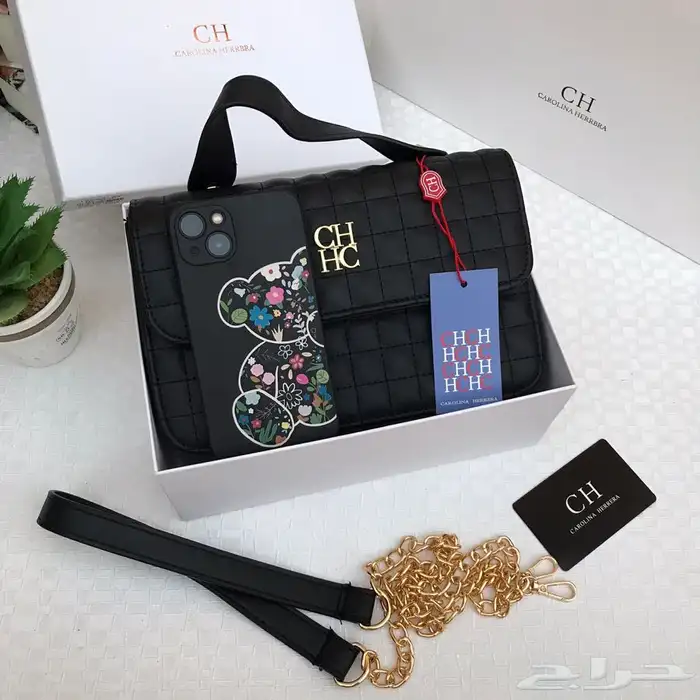 عرض شنطة ب 150  عرض 3 شنط 270 ريال 83