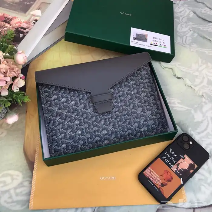 عرض شنطة ب 150  عرض 3 شنط 270 ريال 47